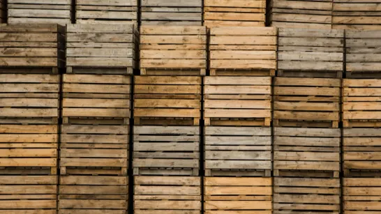 How Shipping Crates Enhance Security and Reduce Theft During Transit