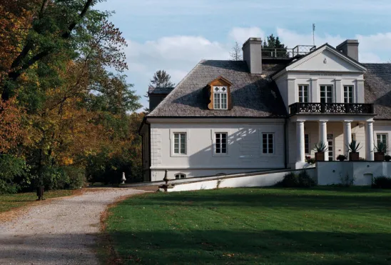 Outdoor Living Trends for 2026 What’s Hot for Suburban Homes