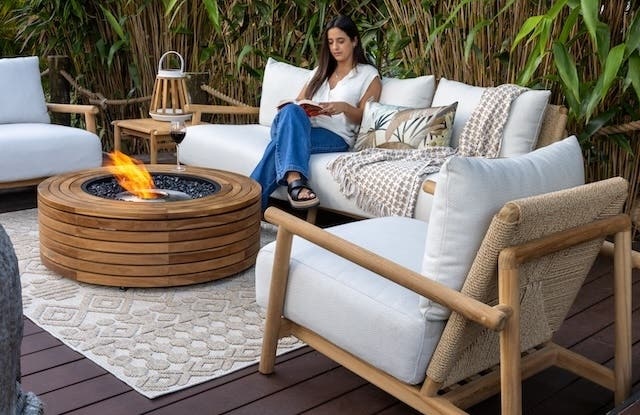 Transform Your Space with Stylish Outdoor Furniture from Outdoor Elegance