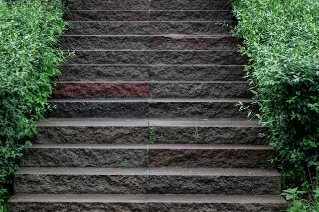 Why Landscape and Hardscape Design Go Together in Ottawa