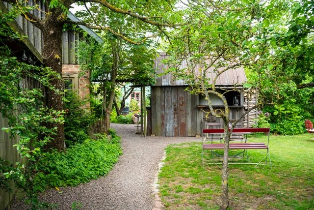 Transform Your Outdoor Space Top Decoradyard Tips for a Stunning Yard