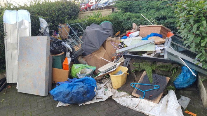 Rubbish Removal Over DIY