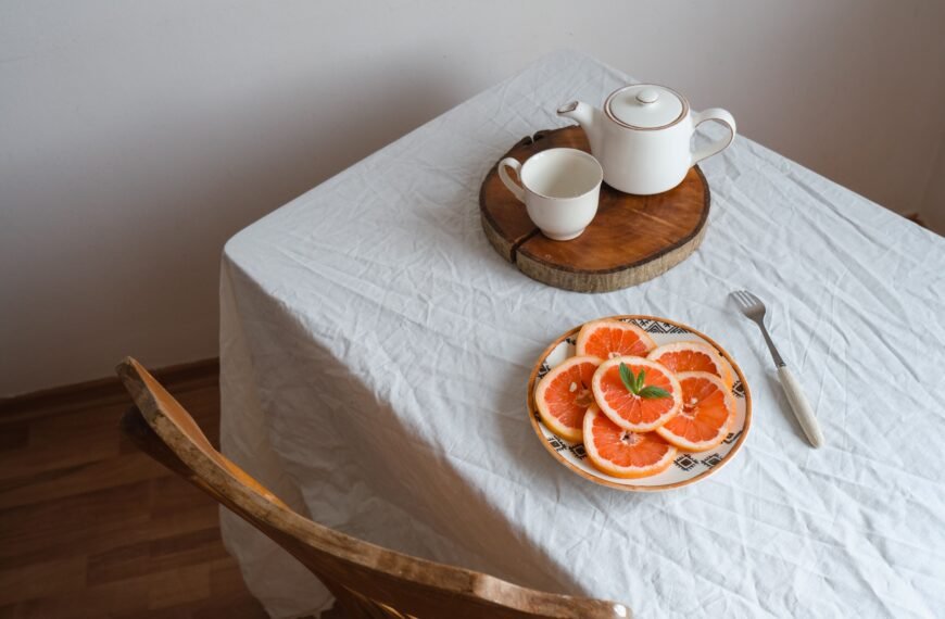 Professional Grade Bulk Tablecloths Meet Corporate Standards