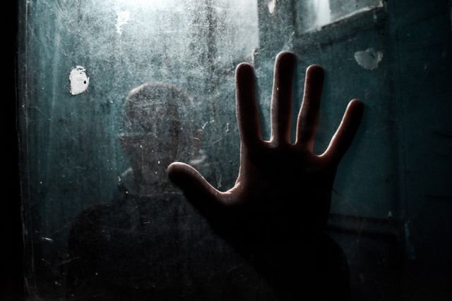 Why Daylight Reveals Dirty Glass